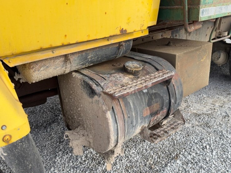 1987-ford-l8000-image-28