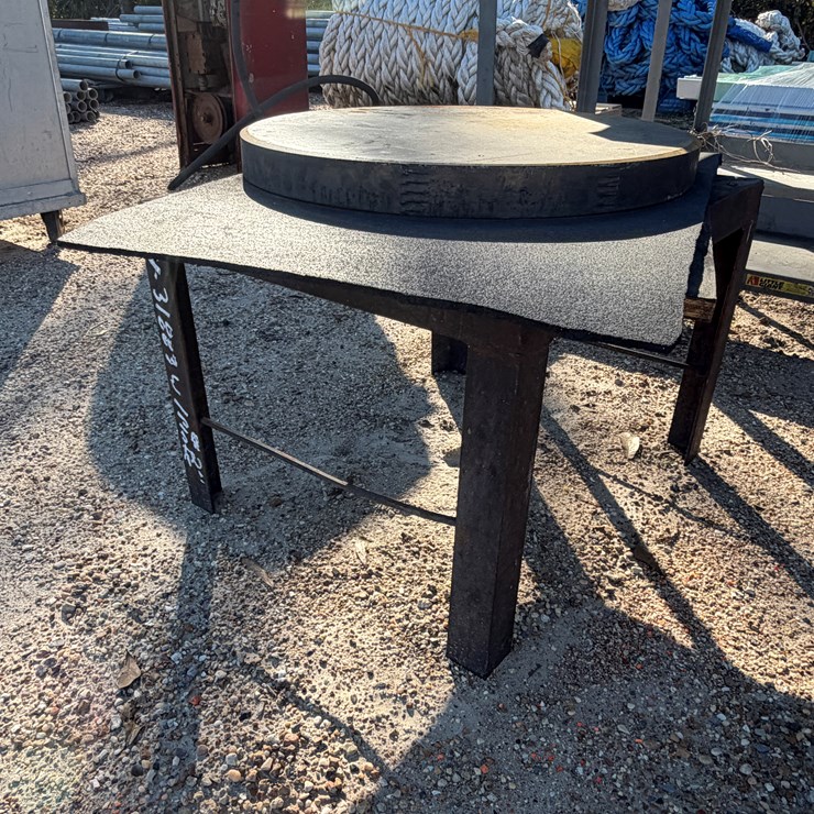 #5117 • METAL STAND WITH 2IN THICK ROUND METAL PLATE