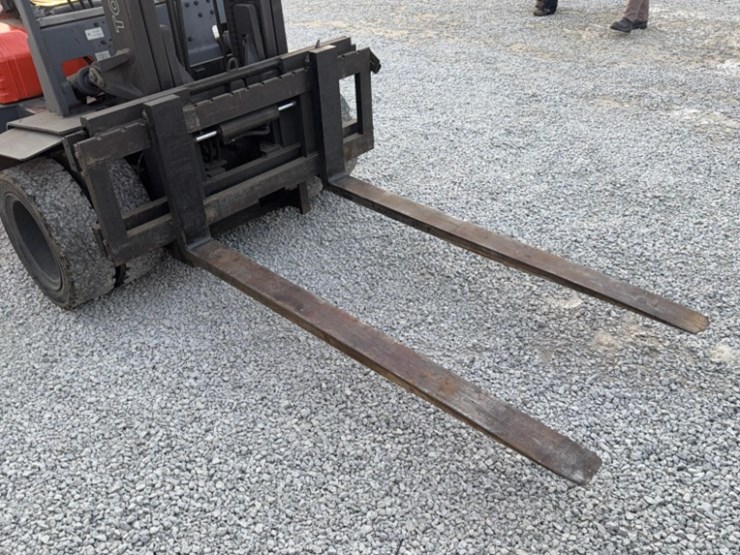 toyota-forklift-model-025fgu35,-sn#70068,-14,229-hrs,-2-stage-mast,-dual-front-wheels,-8,000-lbs-cap-image-17