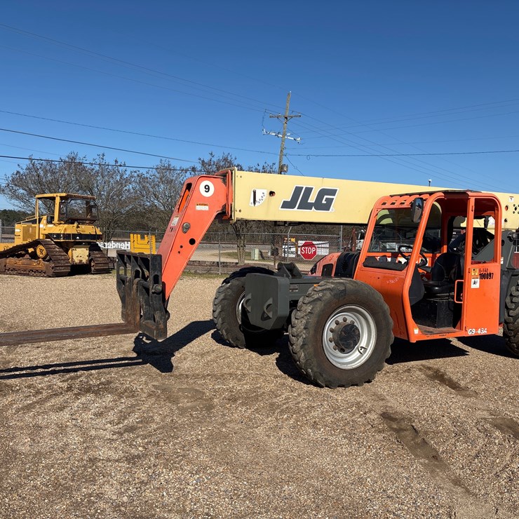 2008 JLG G9-43A