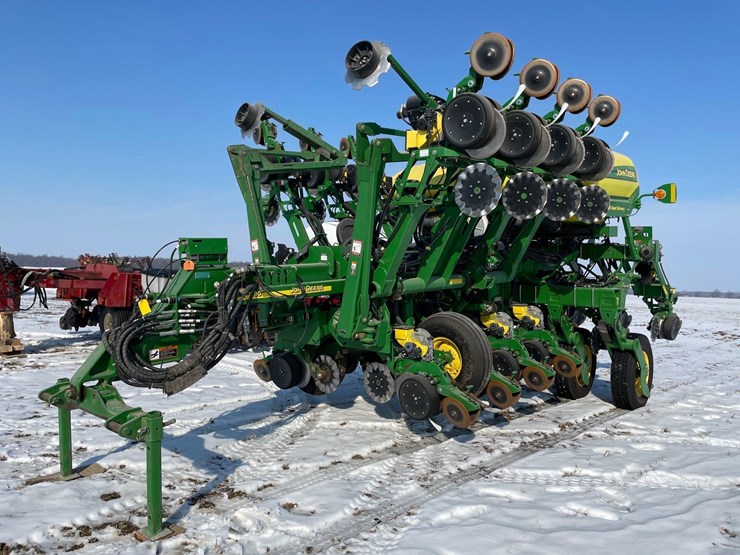 john-deere-1790-ccs-image-1