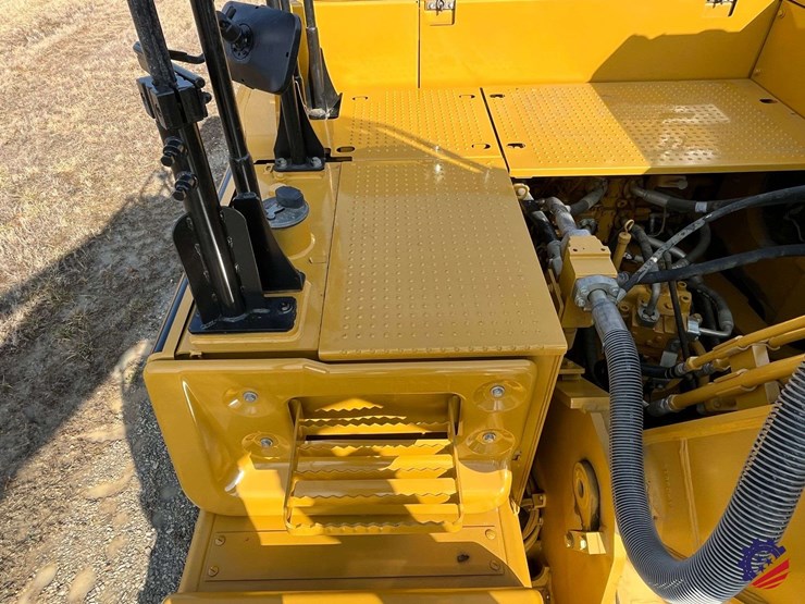 2018-caterpillar-326fl-image-79