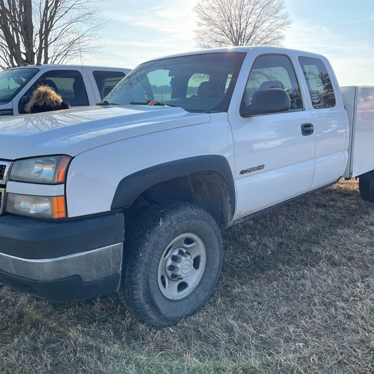 2006 CHEVROLET 2500