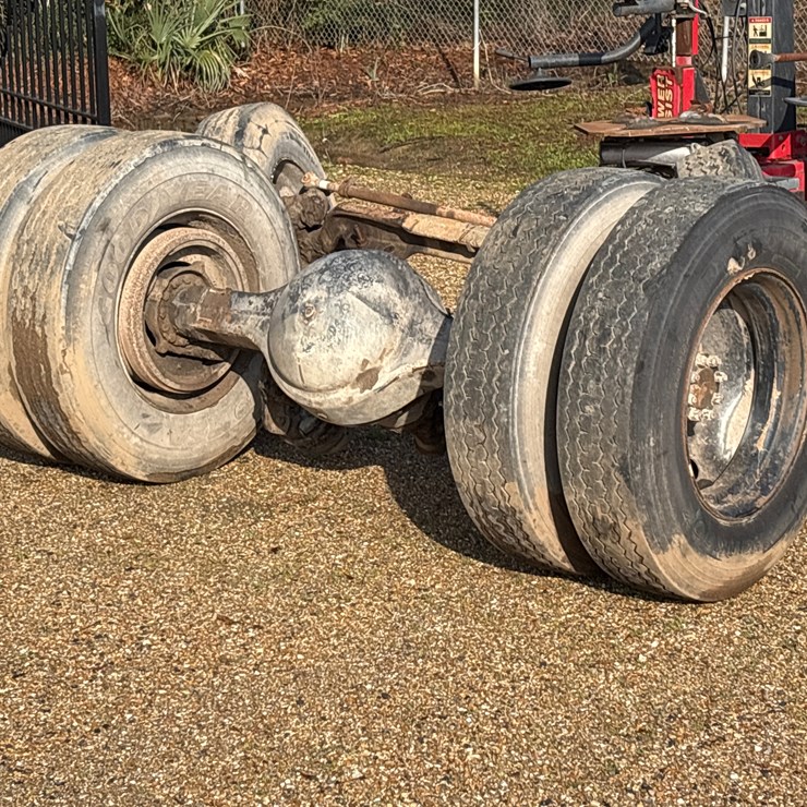 #32772 • SET OF FRONT AND REAR AXLES