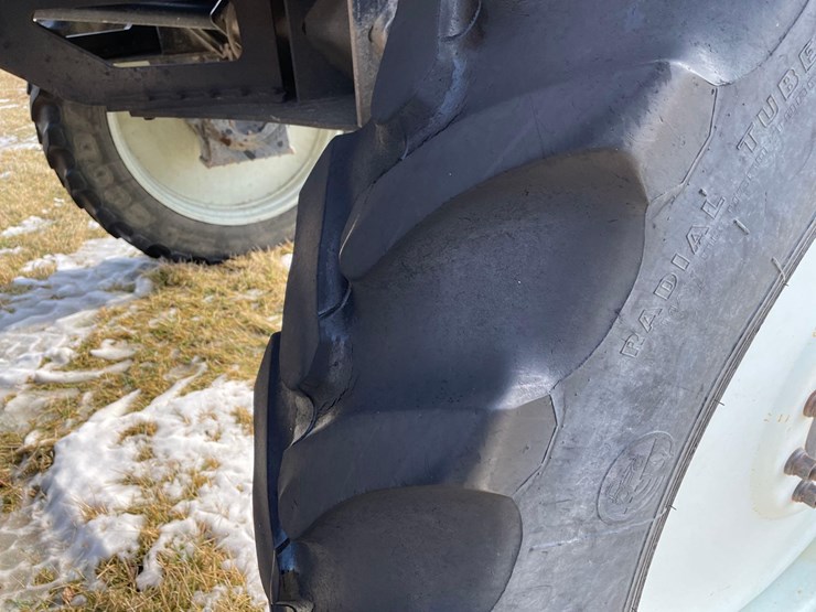 tag-#186,-2009-gvm-6215-self-propelled-sprayer-image-8