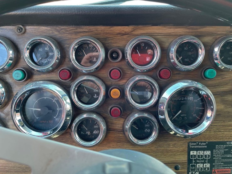 1996-western-star-4900-image-28