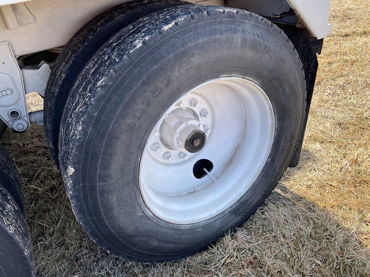 tag-#413,-1981-40'-chamberlin-hopper-bottom-steel-trailer-image-9