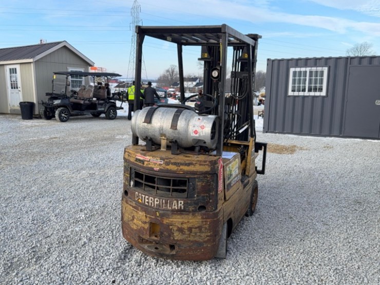 caterpillar-cc15,-fork-lift,-sn#7em-00539,-615-hrs.-3-mast,-42"-fork,-3,000lbs-cap,-image-4