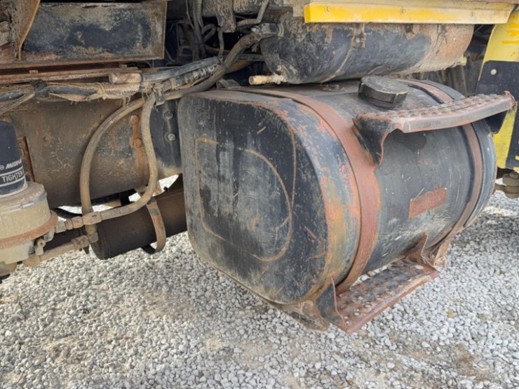 1987-ford-l8000-image-18