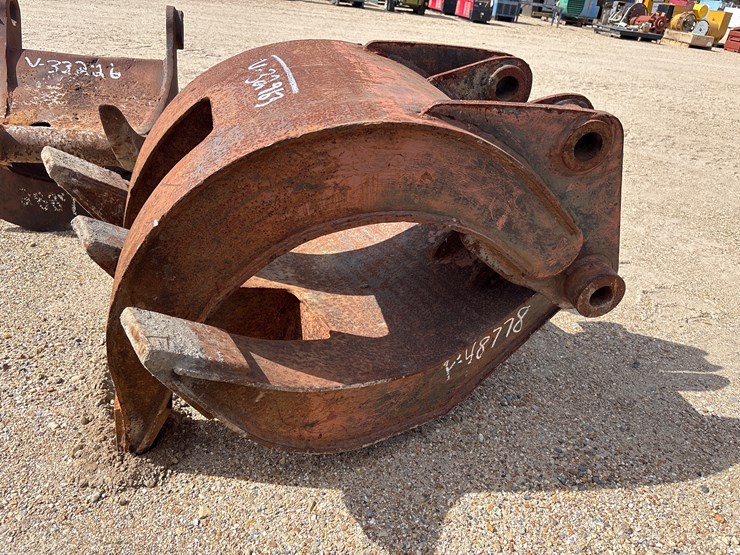#2772-•-excavator-grapple-attachment-image-2