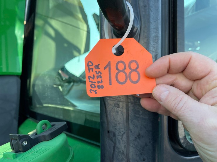 2012-john-deere-8235r-image-3