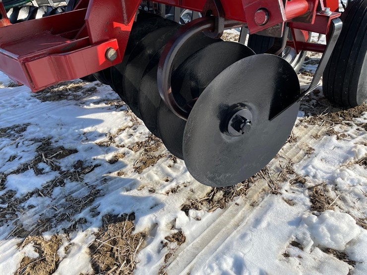 case-ih-3900-image-3