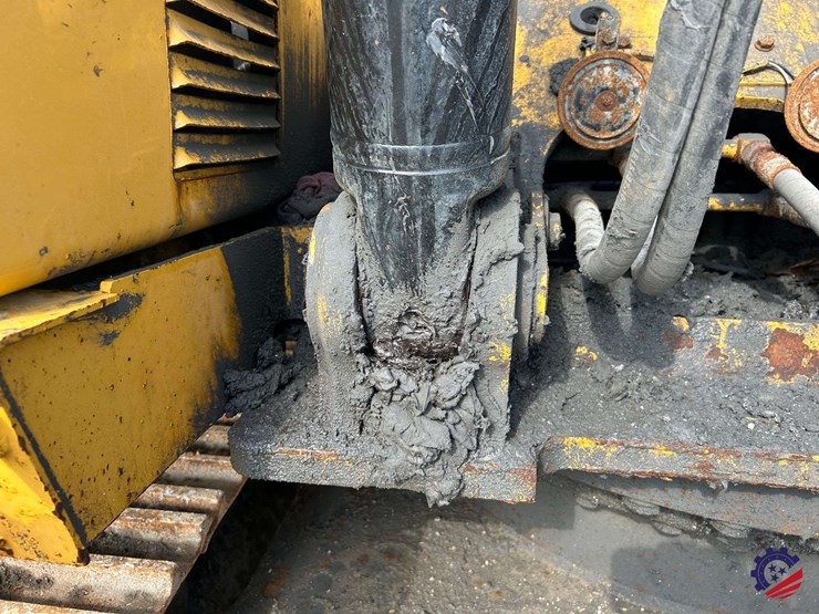 2017-caterpillar-318fl-image-43