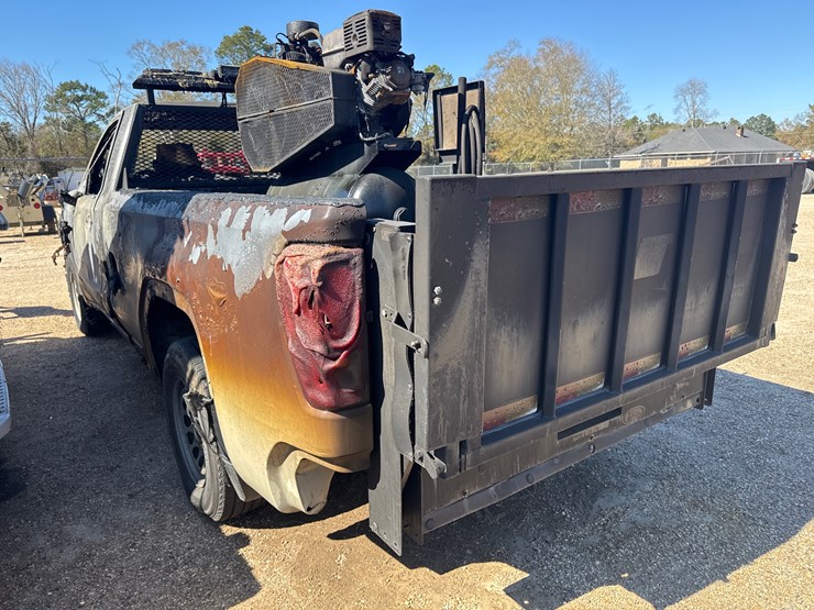 2022-gmc-sierra-1500-image-4