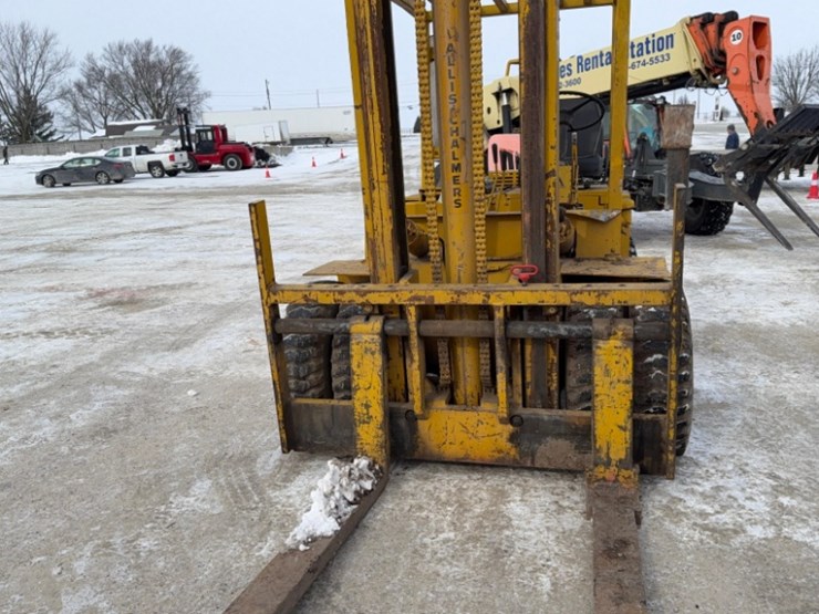 allis-chalmers-model-acp-120,-sn#-bcbo1181-gas-forklift-6665hrs-12,000lb-capacity-96"-forks-image-13