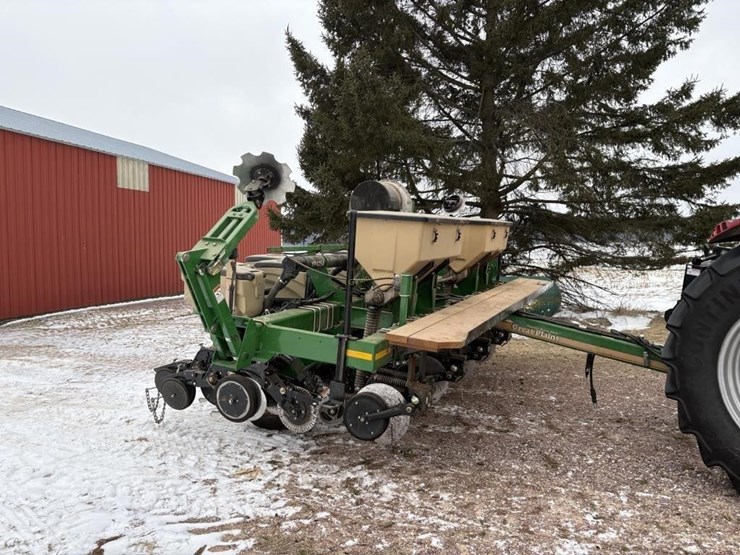 great-plains-yp425a-image-1