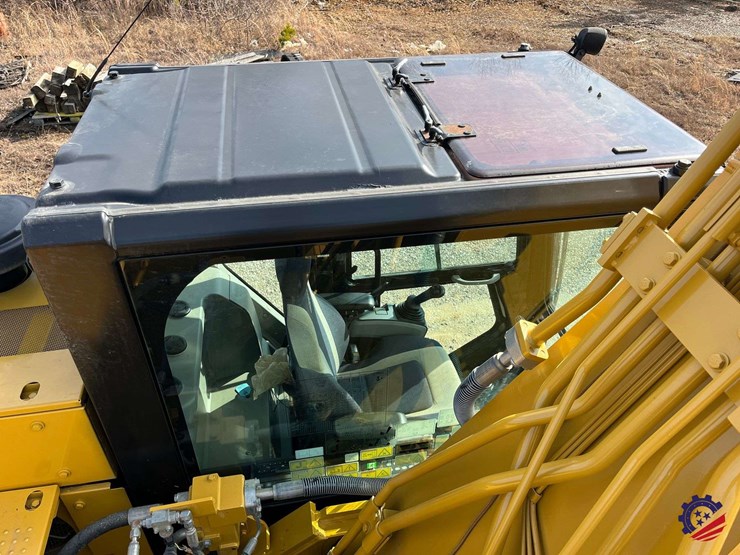 2018-caterpillar-326fl-image-86