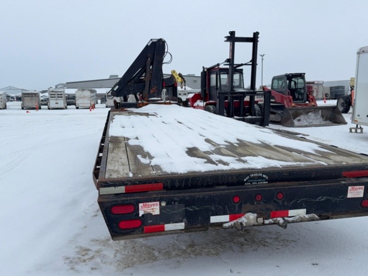 may-gooseneck-trailer,-14,000#-capacity,-no-ramps,-knuckle-boom-lift-on-front-vin#-4c8gs2629ya003492-image-10