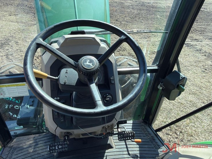 john-deere-6120e-image-18