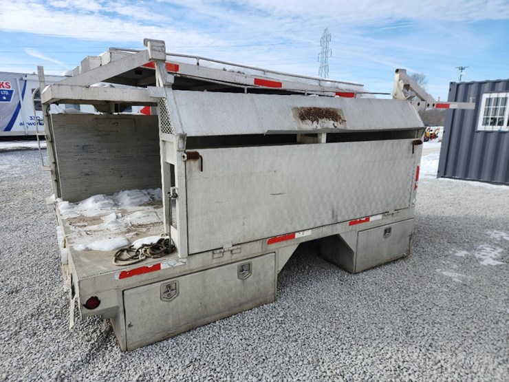 aluminum-truck-bed,-cap-image-6