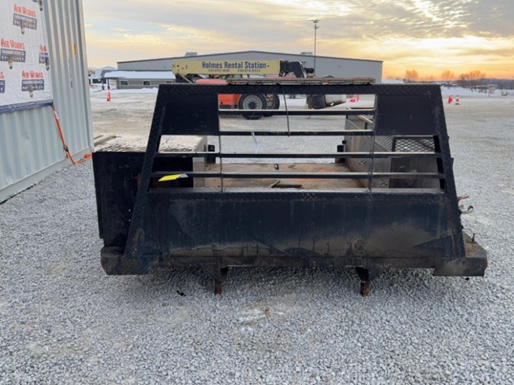 buyer's-products-bbe-black-8'-truck-bed-w/-tool-boxes,-safety-flasher-on-top-image-15