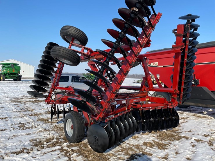 case-ih-3900-image-6