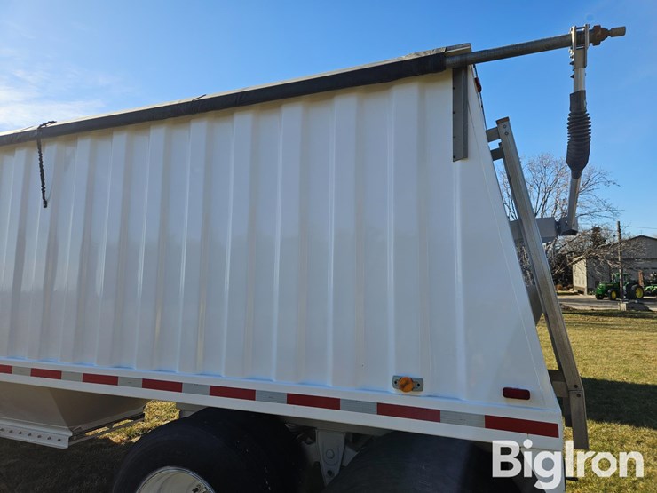 2007-jet-42-image-16