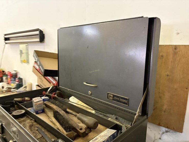 john-deere-tool-box-image-7