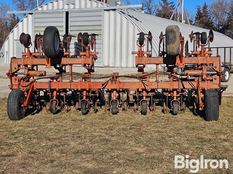 taylor-way-12r30-high-clearance-cultivator-image-2