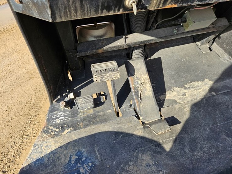 #145-•-toro-mp-5700d-sprayer-image-22