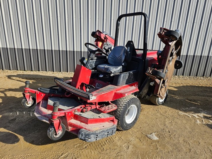 toro-groundsmaster-4000d-image-1