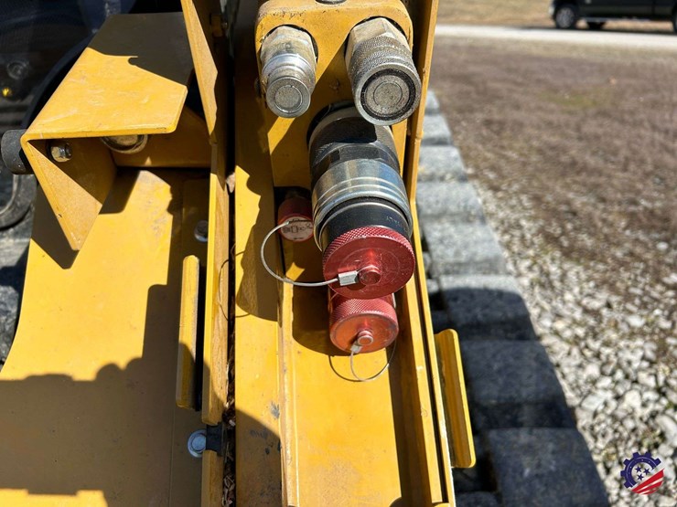 2023-caterpillar-299d3-xe-land-management-image-30