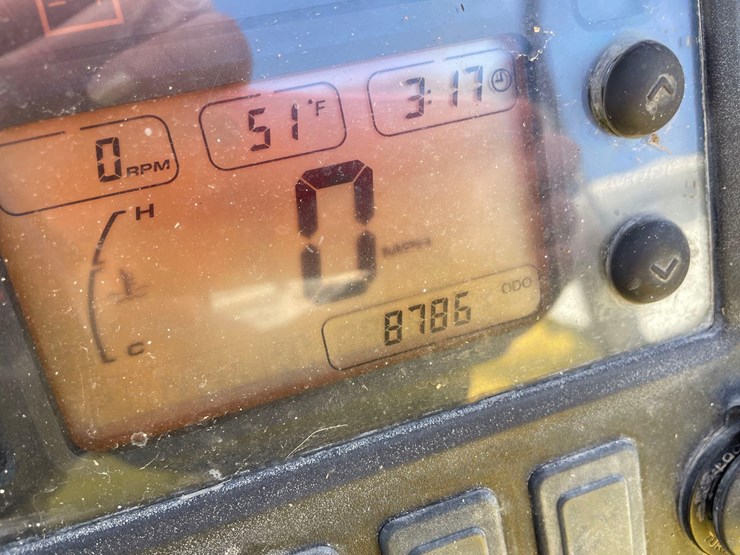 john-deere-gator-image-17