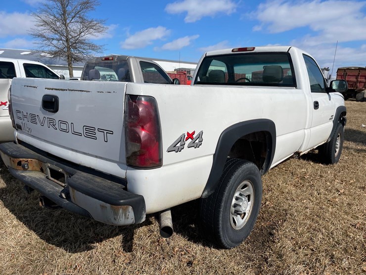 2007-chevrolet-3500-image-8