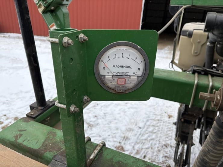 great-plains-yp425a-image-12