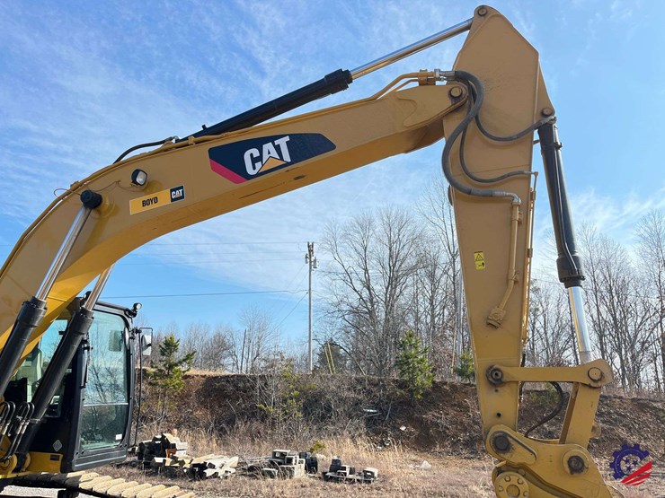 2018-caterpillar-326fl-image-36