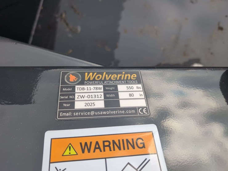 (1)-wolverine-78"-skid-steer-track-duty-bucket-tdb-11-78w-image-4