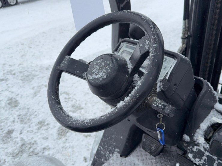 nissan-model-60-sn#-f811013-15,237hrs-40"-forks-image-14