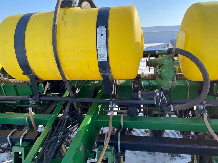 1997-john-deere-1750-image-15