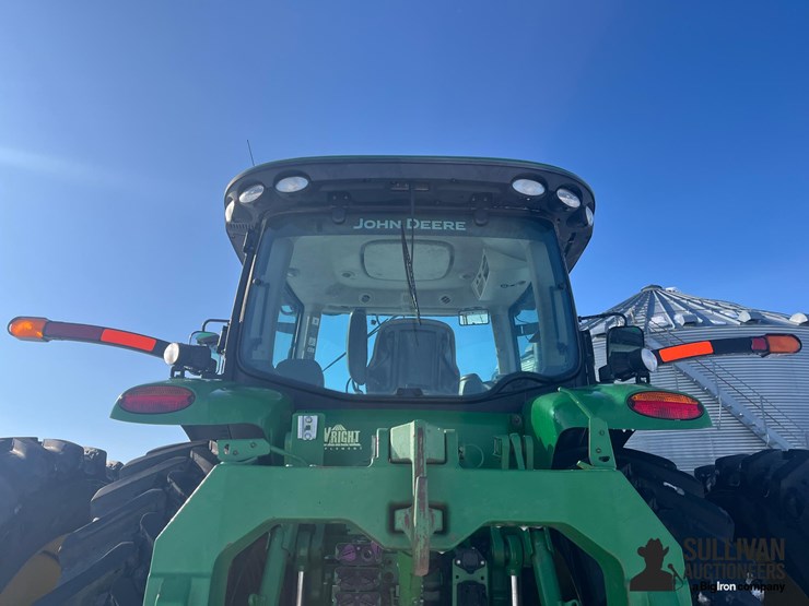 2013-john-deere-8310r-image-18