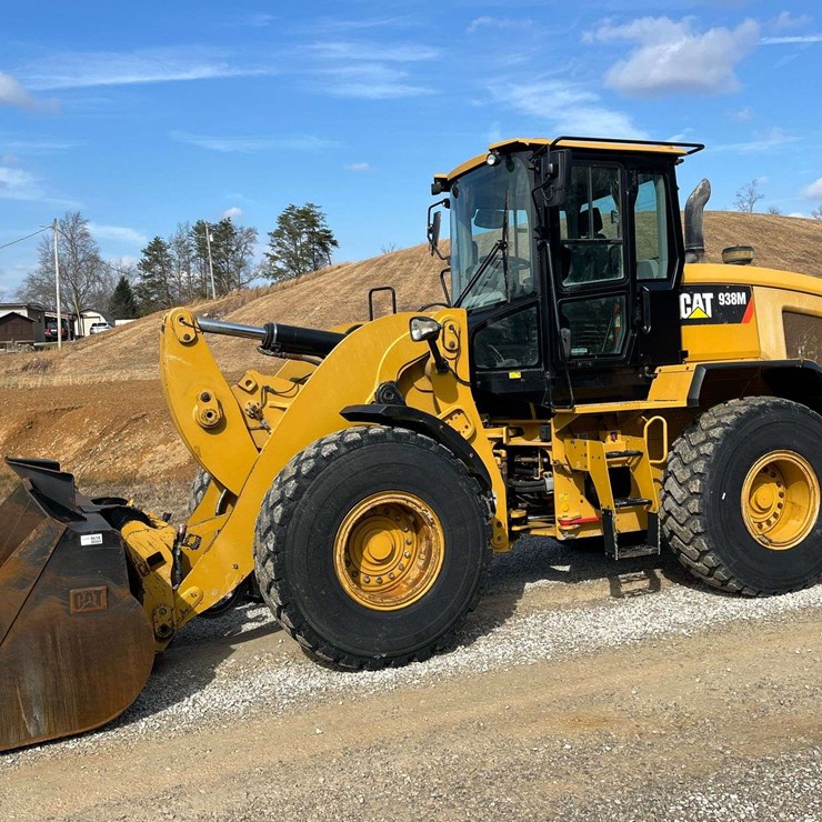 2017 CATERPILLAR 938M