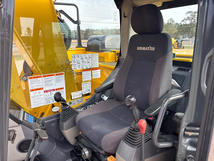 2022-komatsu-pc138us-lc-11-image-24