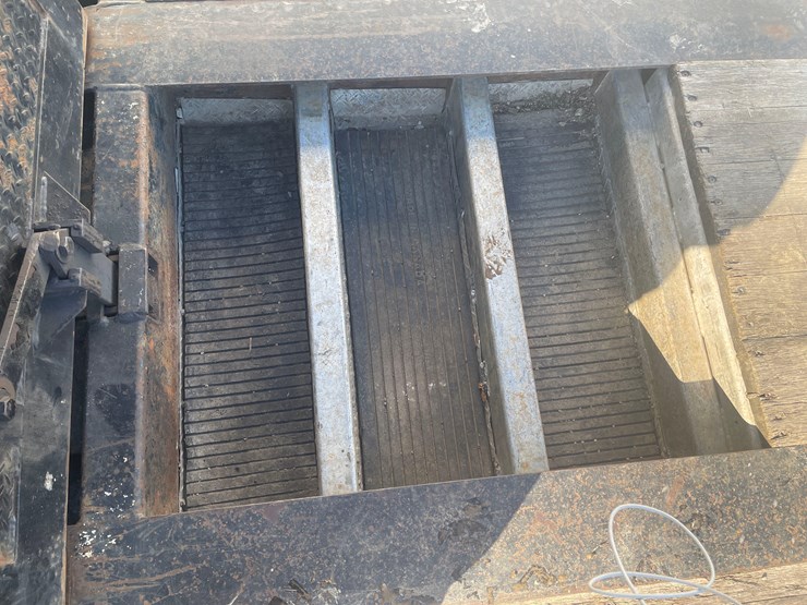 2016-muv-all-detach-image-6