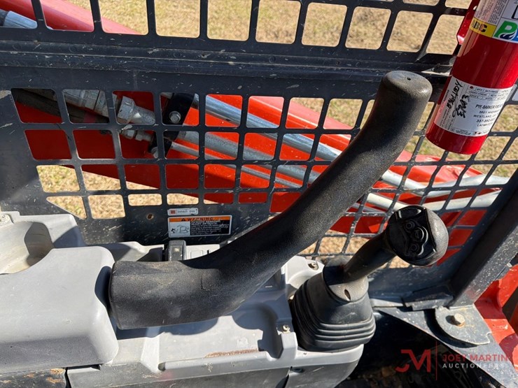 2020-kubota-svl65-2-image-18