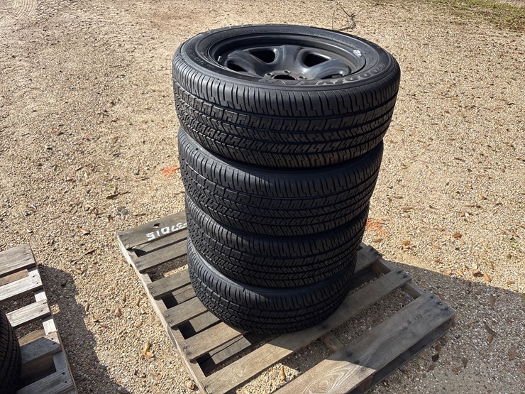 #37015-•-4-goodyear-eagle-tires-and-rims-image-2