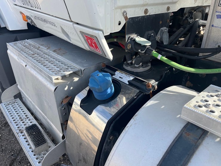 2015-international-prostar-image-41