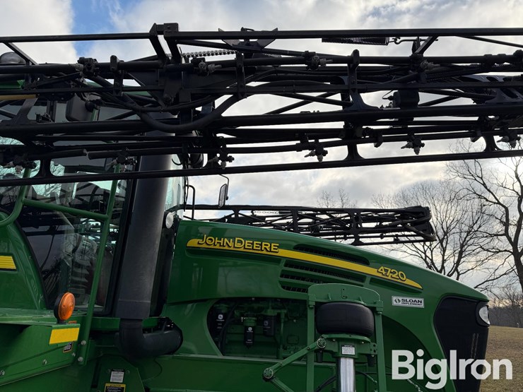 2007-john-deere-4720-image-17