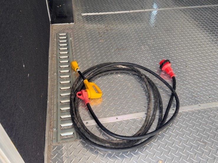 (inv.51016)-2017-bravo-trailers-vin:-542be2421gb013568,-24'-trailer-with-bathroom,-ac,-hot-water,-image-25