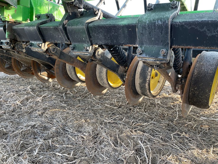 john-deere-750-image-7