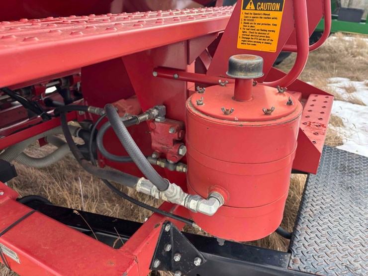 ji-case-8600-drill-image-15